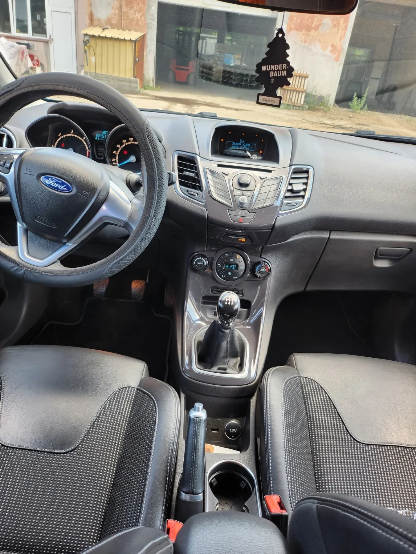 Ford Fiesta Titanium - изображение 4