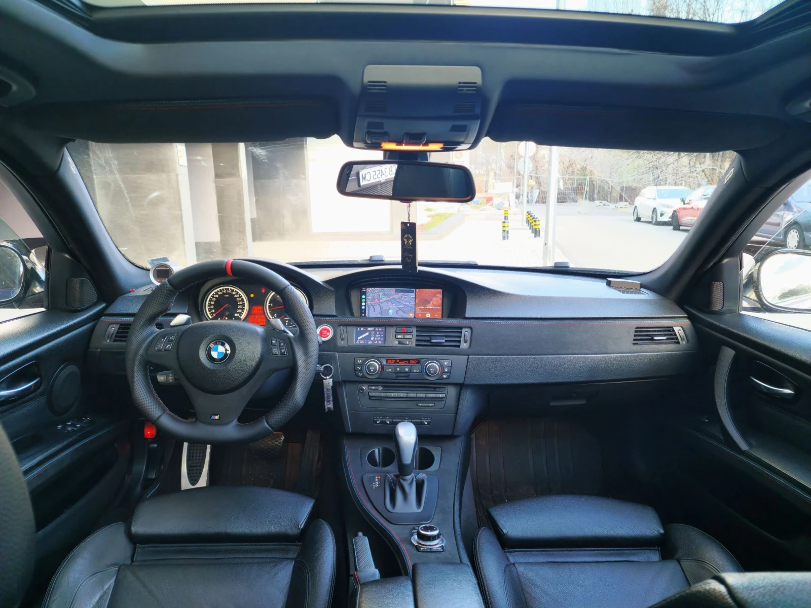 BMW 330 xDrive LCI - изображение 7