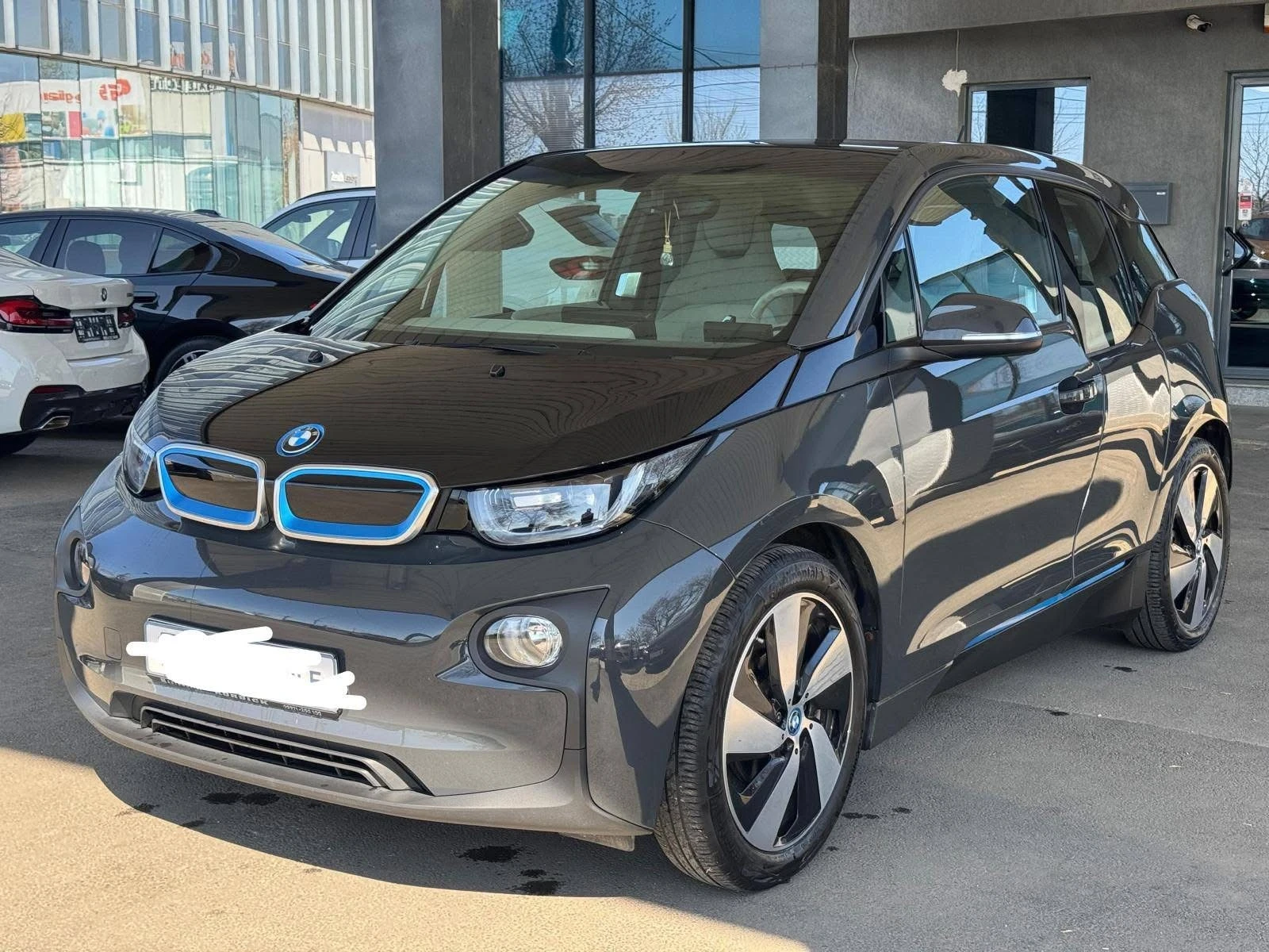 BMW i3  - изображение 2