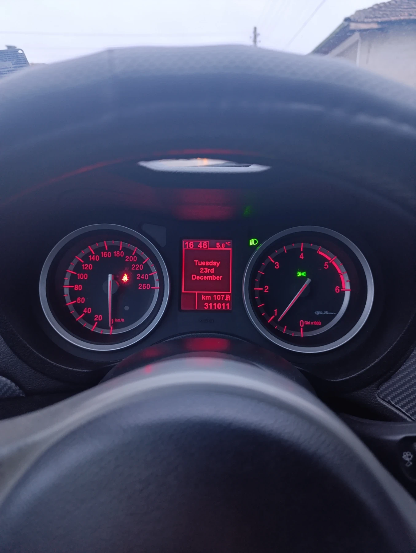 Alfa Romeo 159 sportwagon 1.9 JTD 120 - изображение 7