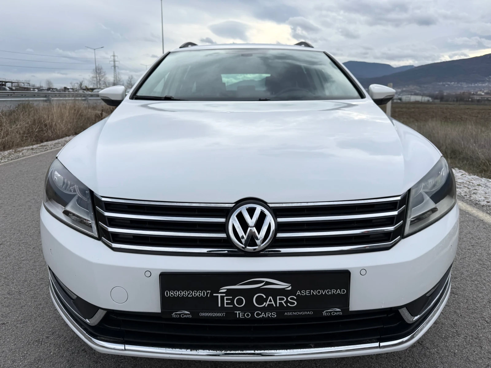 VW Passat 2.0 TDI / 4MOTION / NAVI / PARKTRONIC / AVTOPILOT - изображение 2