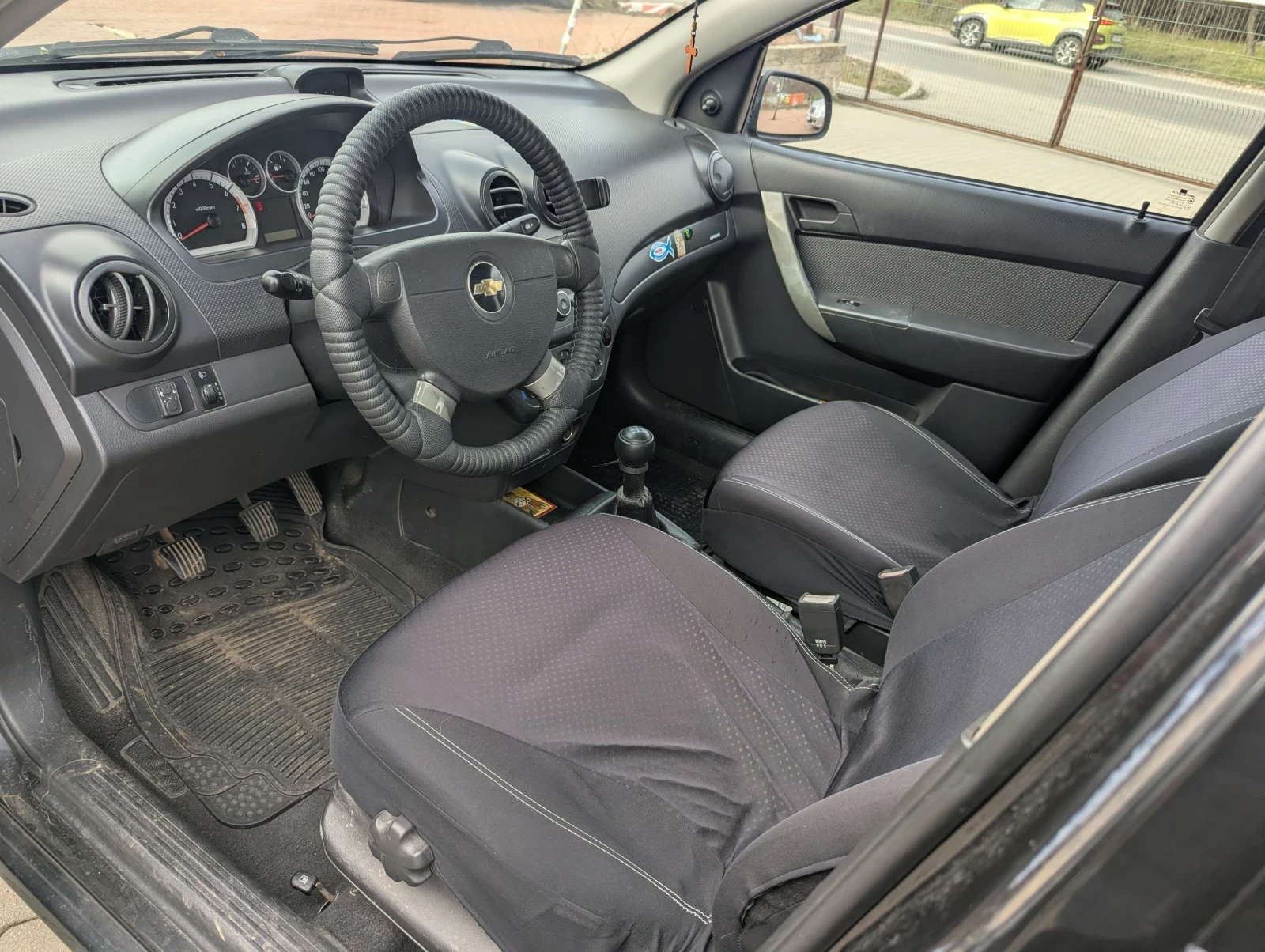 Chevrolet Aveo, снимка 12 - Автомобили и джипове - 53809953