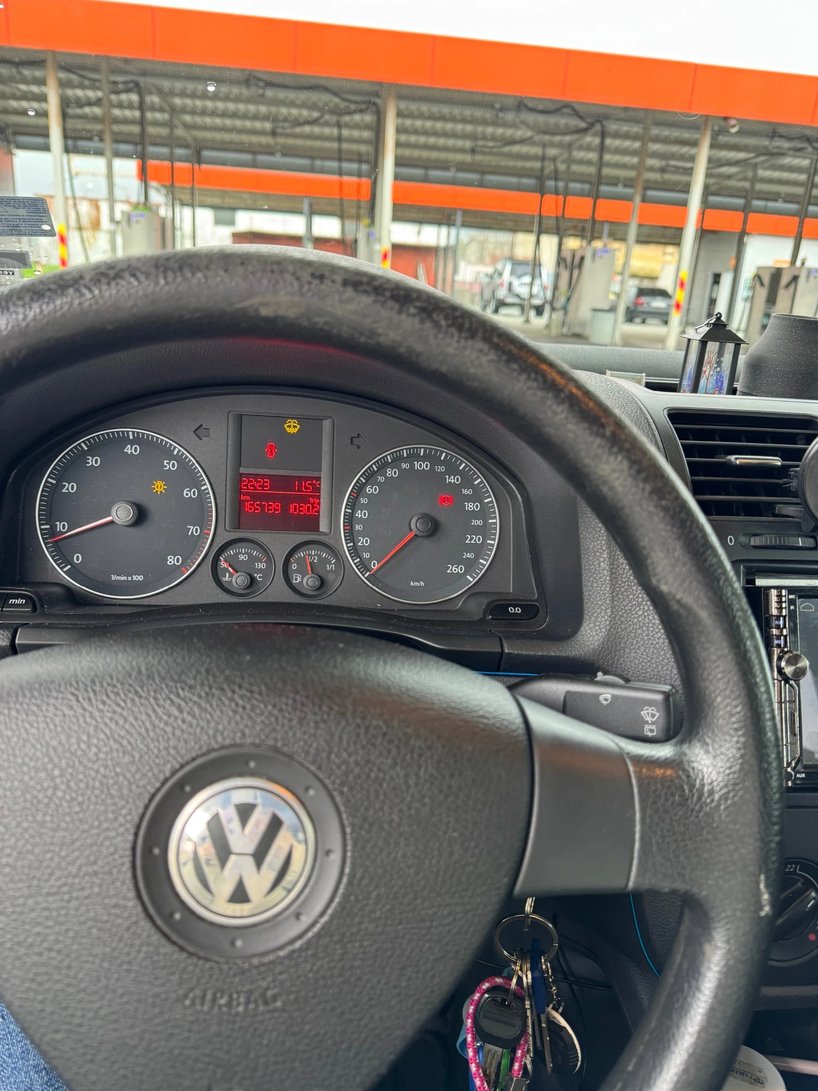 VW Golf 5, снимка 5 - Автомобили и джипове - 54069423