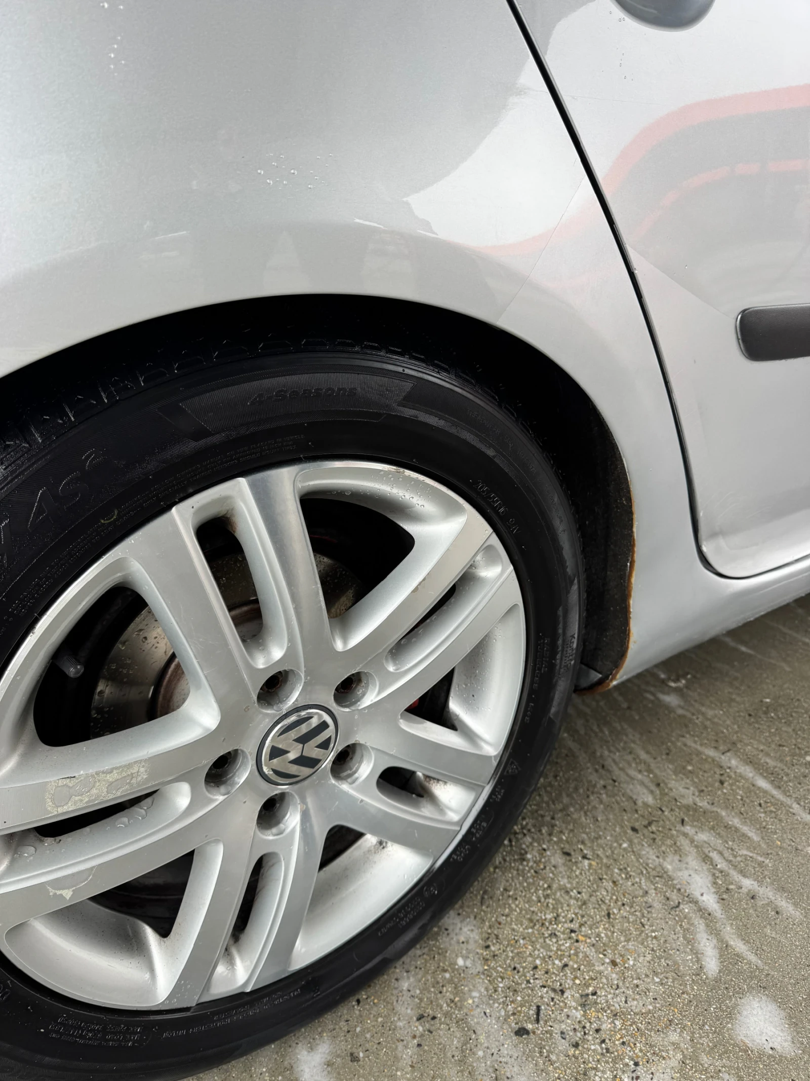 VW Golf 5, снимка 16 - Автомобили и джипове - 54069423