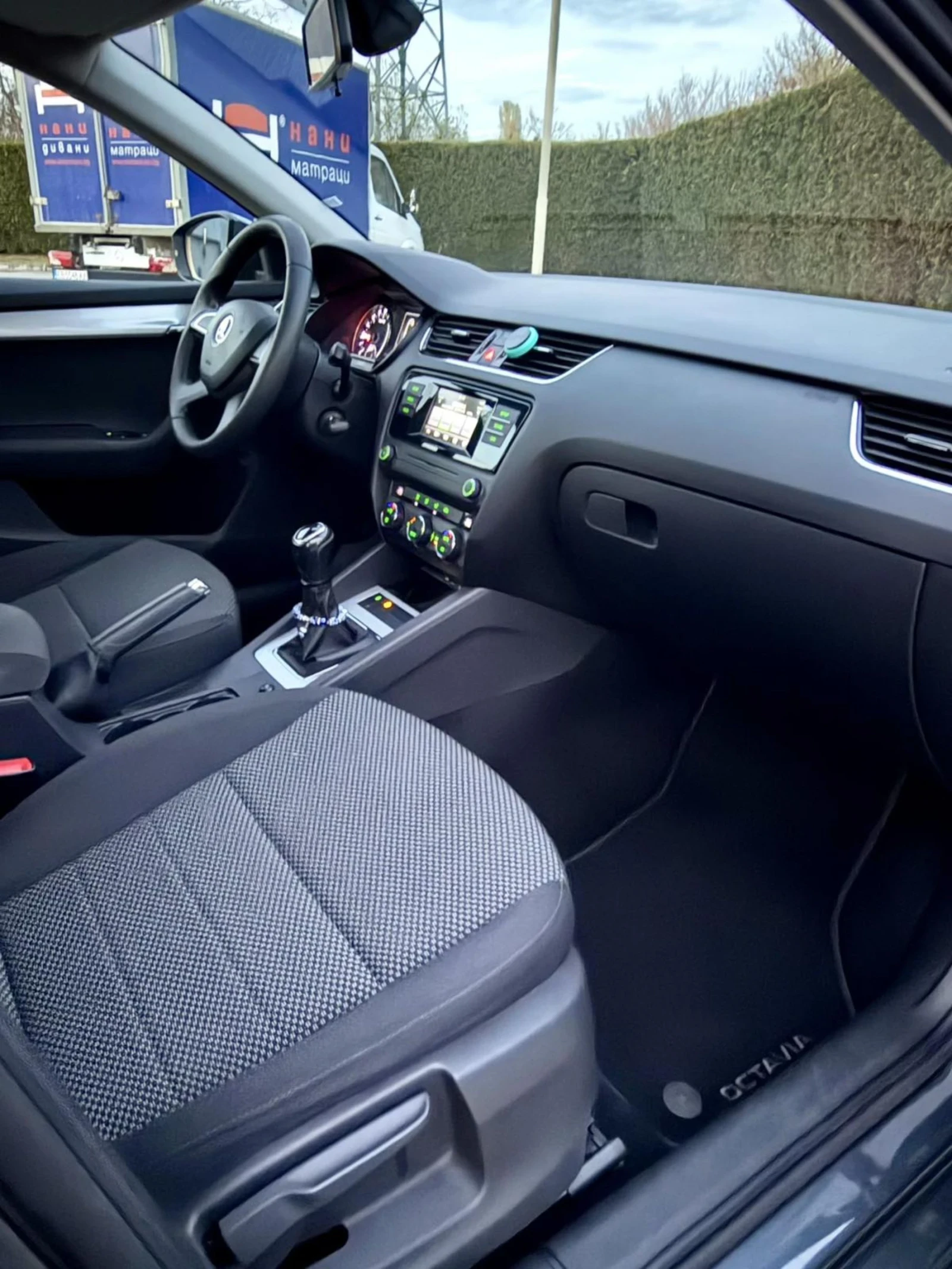 Skoda Octavia 1.6 TDI * GERMANY* , снимка 10 - Автомобили и джипове - 54296493