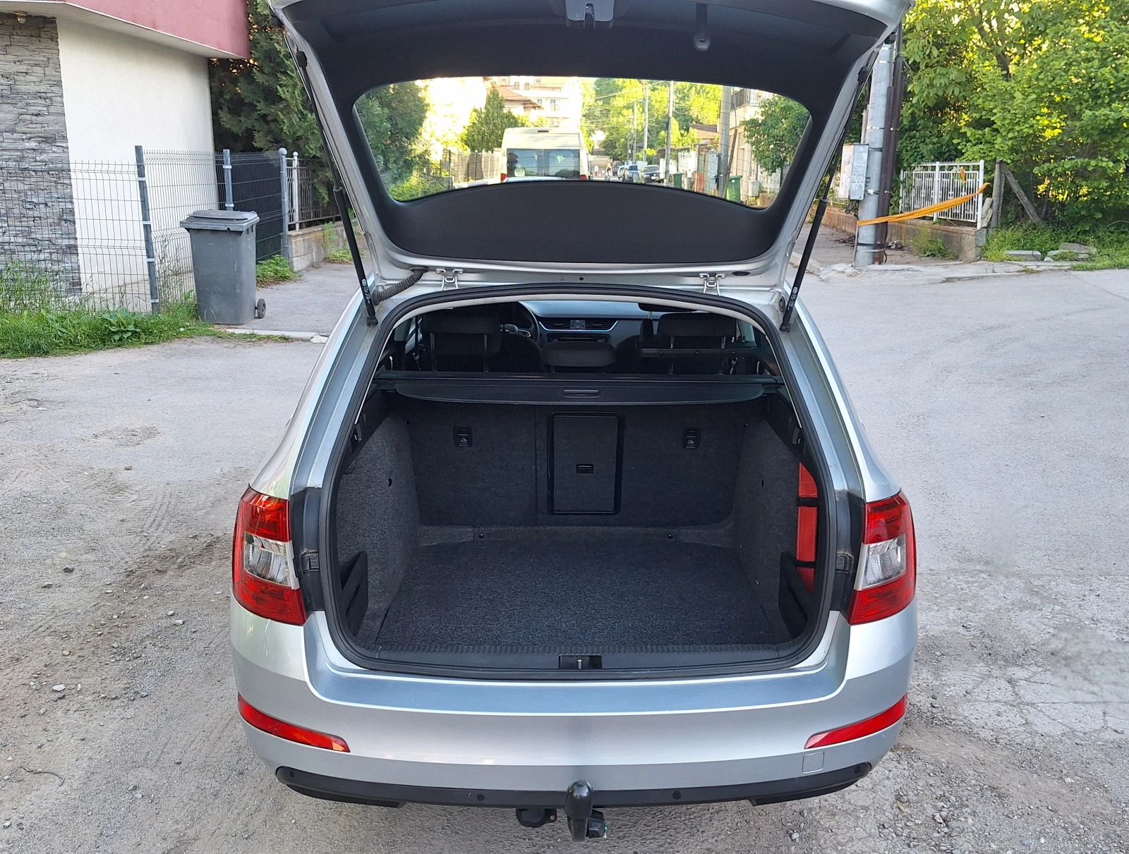 Skoda Octavia 2.0tdi 150кс 4x4 Ръчни 6 скорости, снимка 9 - Автомобили и джипове - 54557515