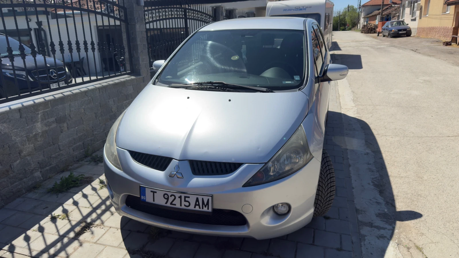 Mitsubishi Grandis 2.4