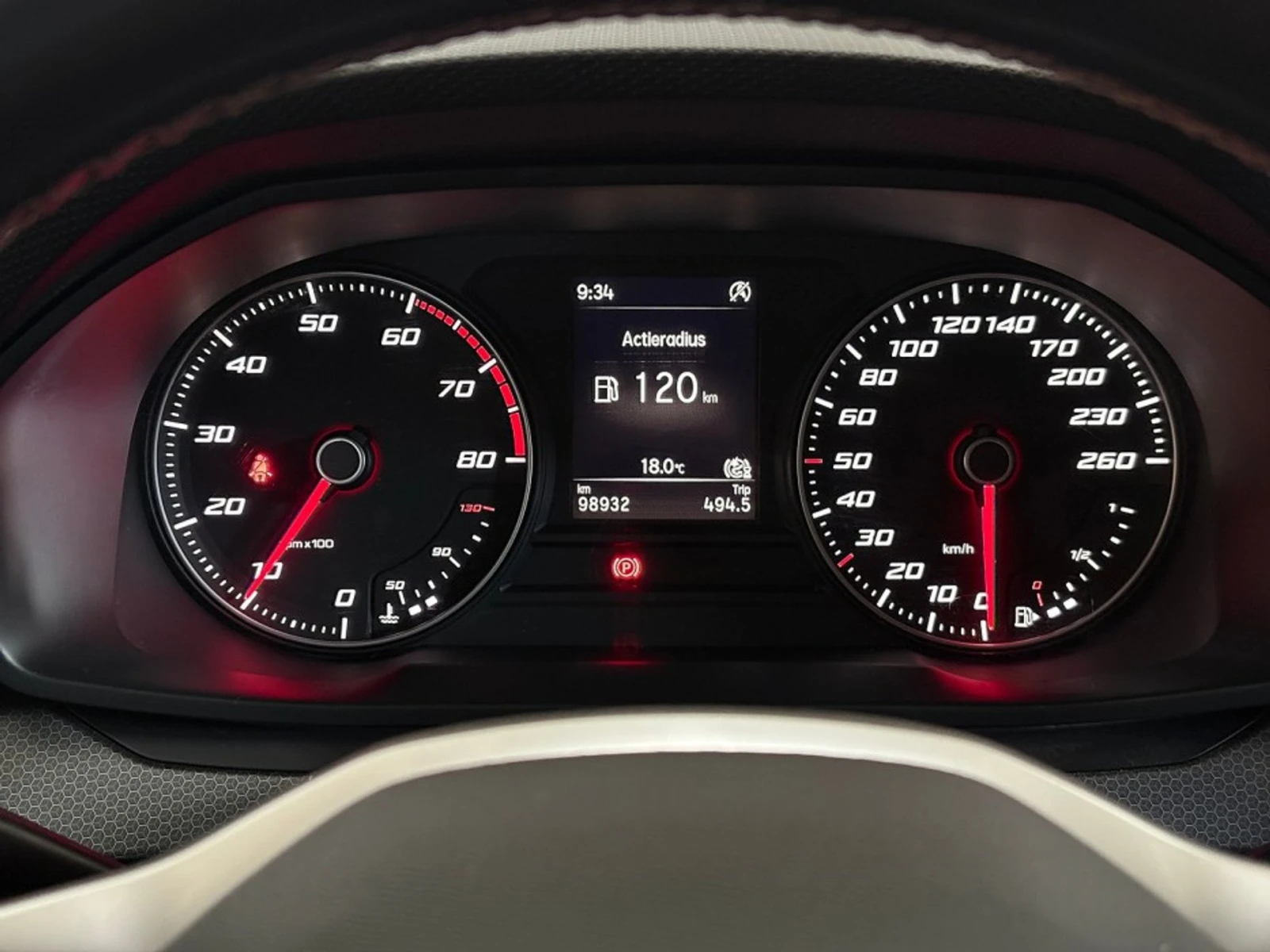 Seat Leon Style, снимка 11 - Автомобили и джипове - 55458388
