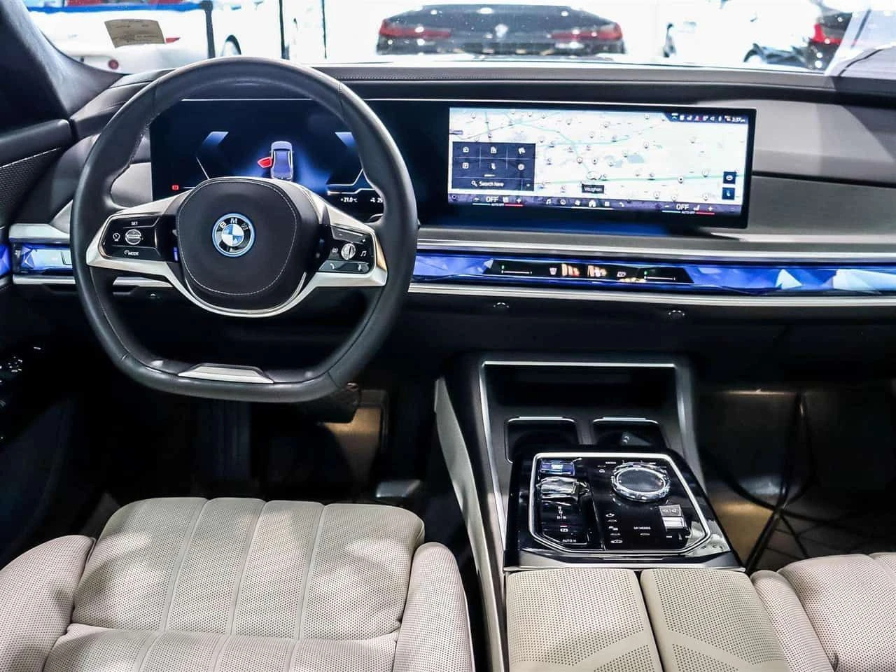 BMW i7 * 60 xDrive60 Sedan * CARFAX * ЦЕНА ДО БГ, снимка 6 - Автомобили и джипове - 55546411