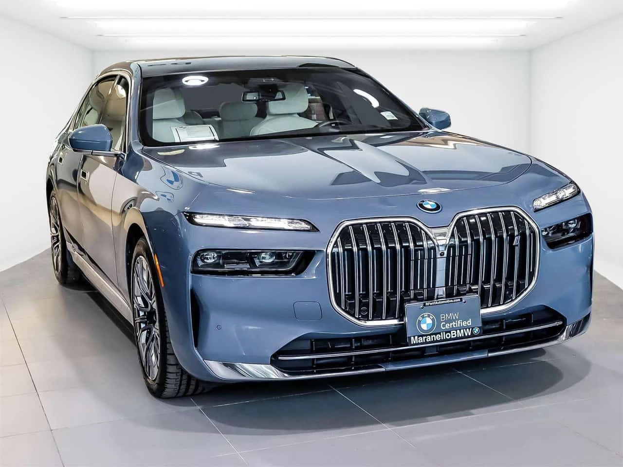 BMW i7 * 60 xDrive60 Sedan * CARFAX * ЦЕНА ДО БГ, снимка 2 - Автомобили и джипове - 55546411