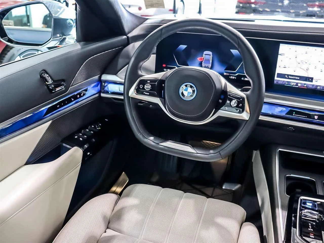 BMW i7 * 60 xDrive60 Sedan * CARFAX * ЦЕНА ДО БГ, снимка 7 - Автомобили и джипове - 55546411