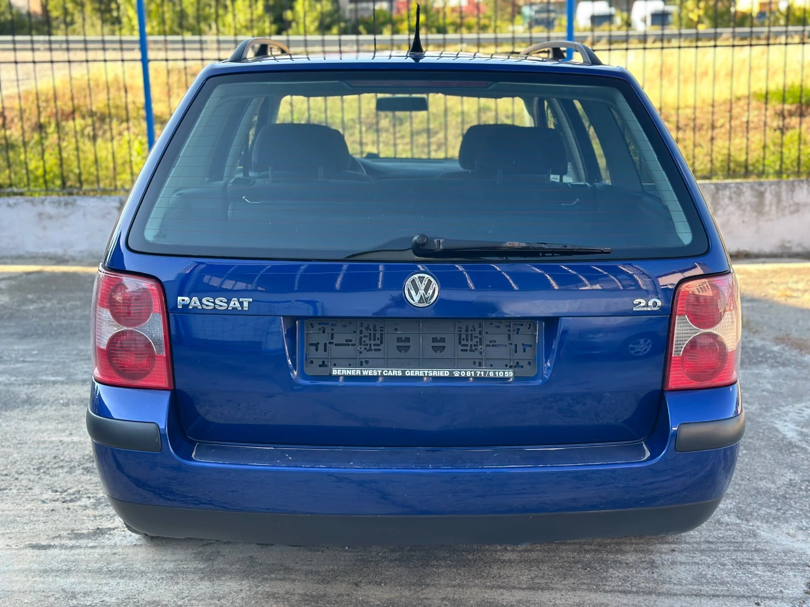 VW Passat 2.0 бензин, снимка 8 - Автомобили и джипове - 55578317