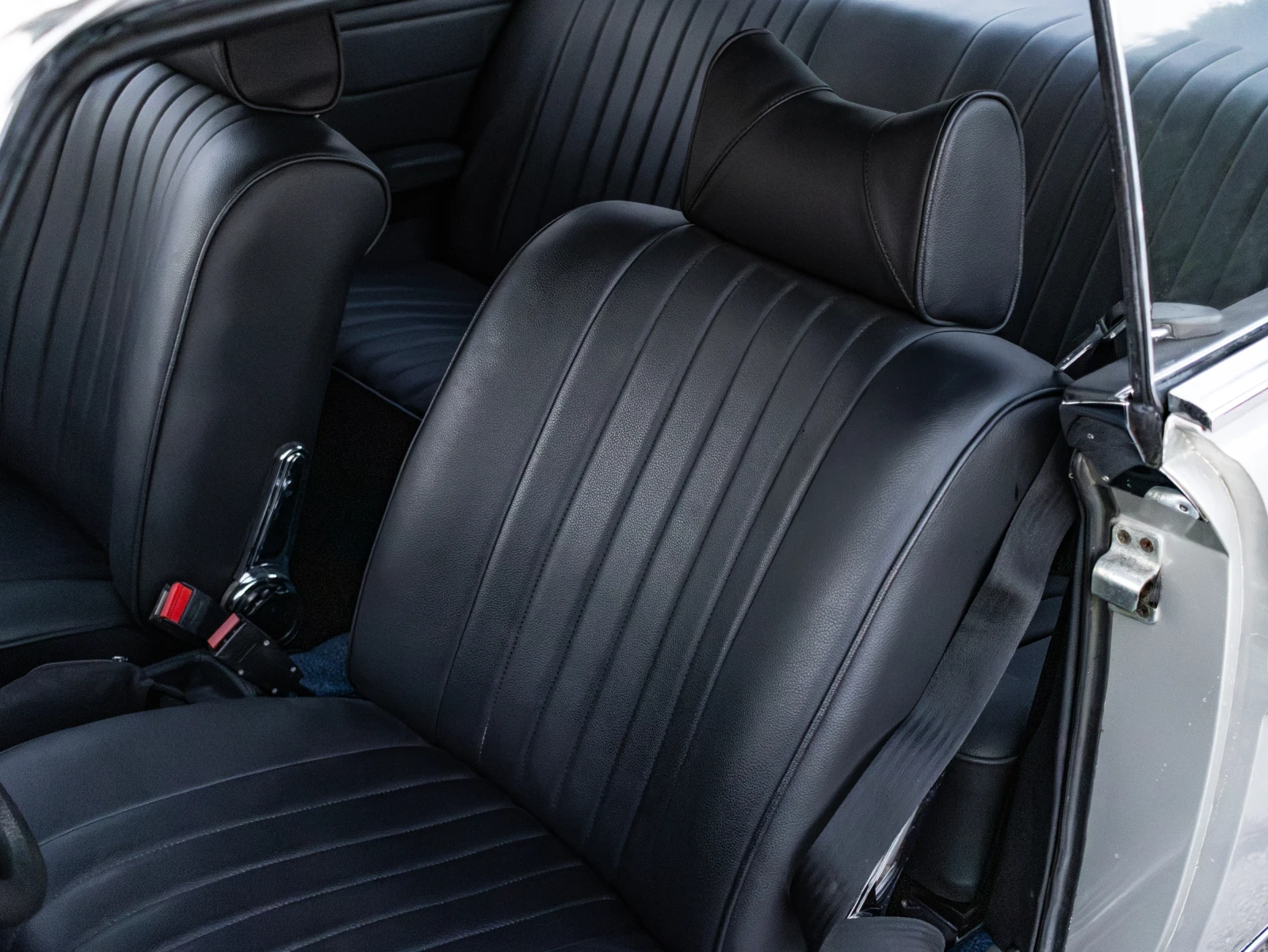 Mercedes-Benz 114 Coupe | Mobile.bg � ����������� 14