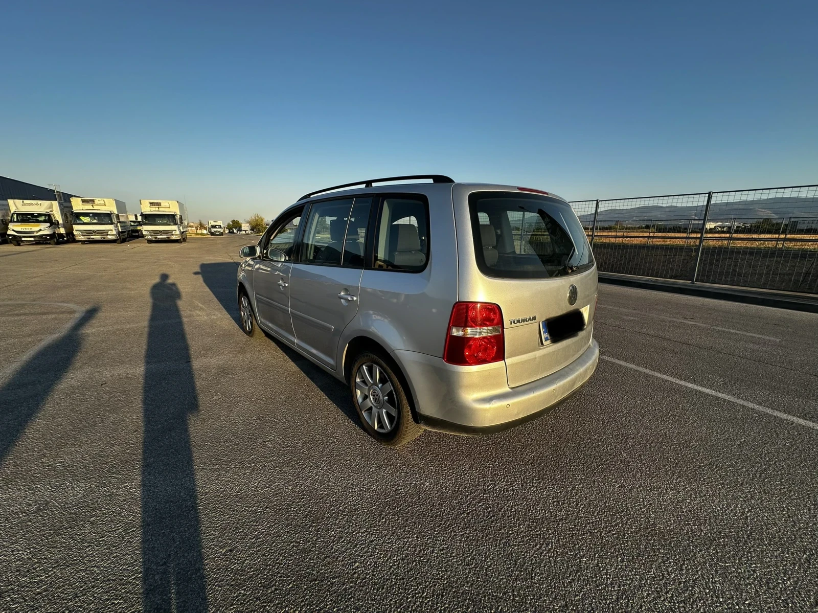 VW Touran, снимка 3 - Автомобили и джипове - 56130678