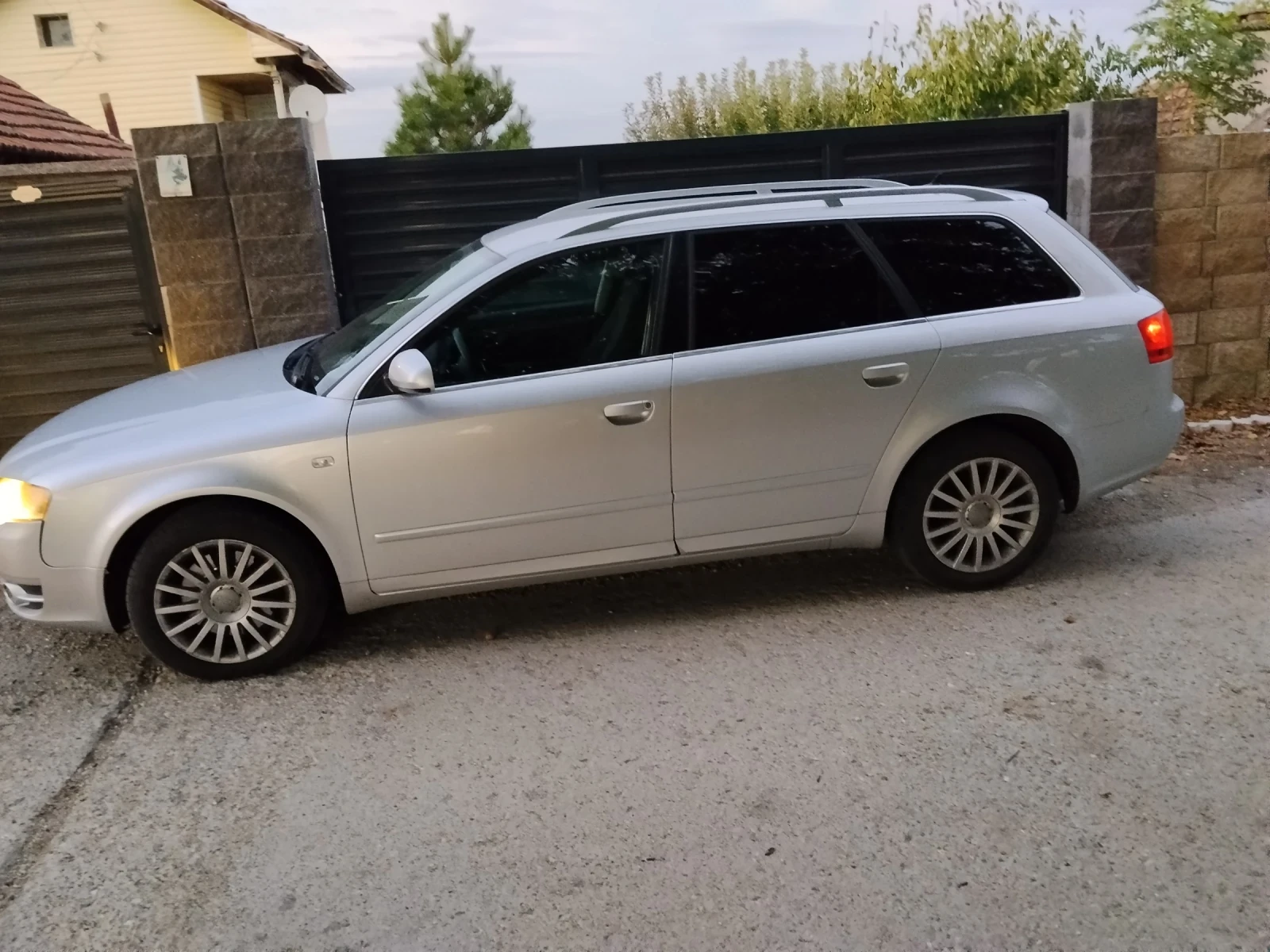 Audi A4, снимка 5 - Автомобили и джипове - 56557971