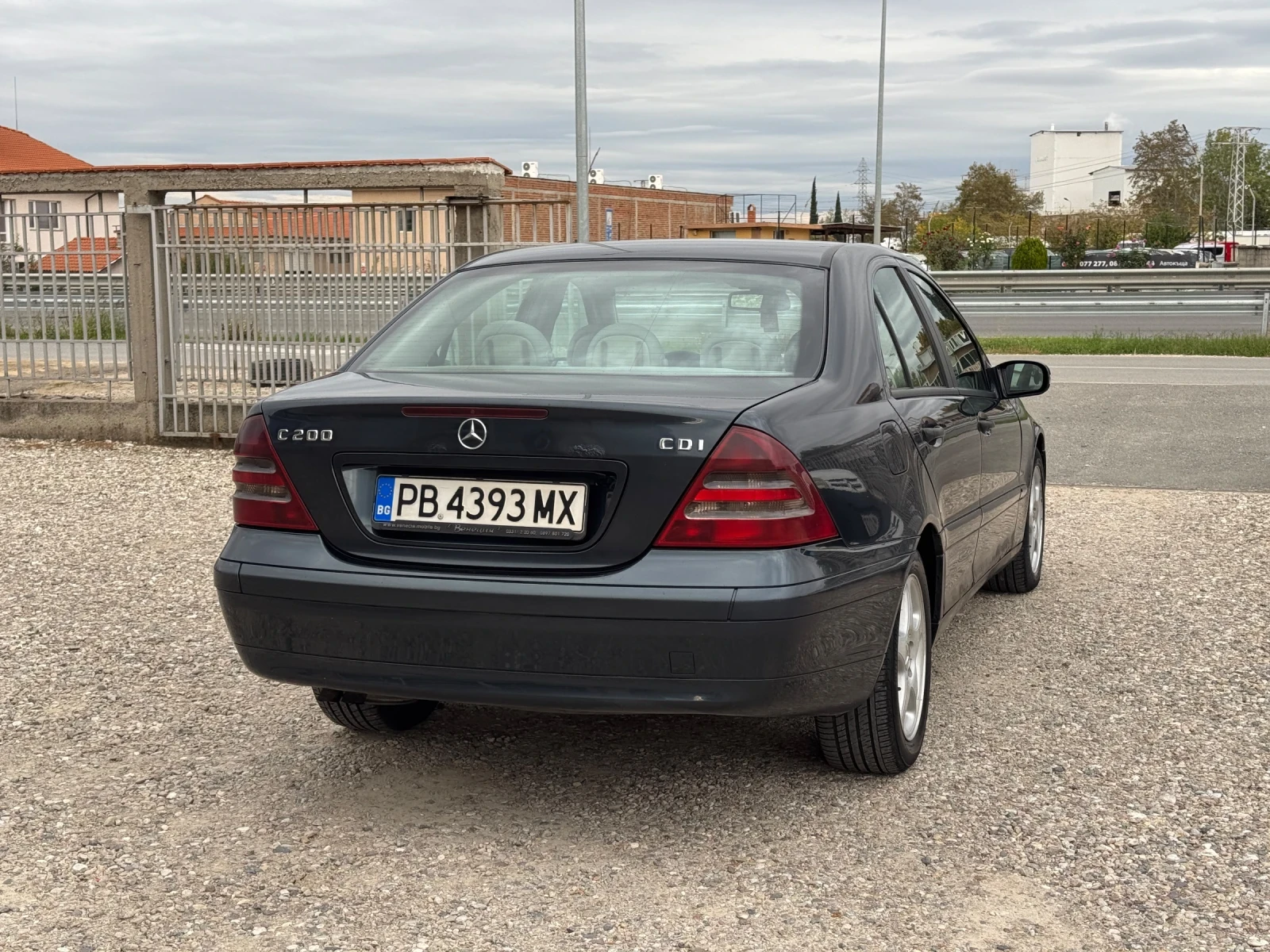 Mercedes-Benz C 220, снимка 3 - Автомобили и джипове - 56731421
