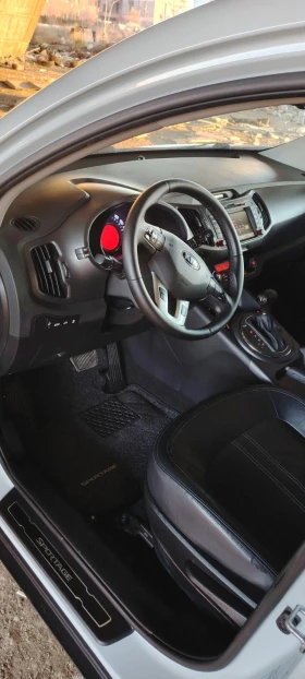 Kia Sportage 2.0CRDI 16V 184КС АВТОМАТ, снимка 9