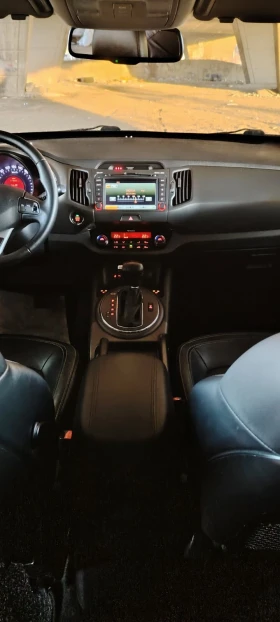 Kia Sportage 2.0CRDI 16V 184КС АВТОМАТ - 19699 лв. / 10071.94 € - 73374907 11