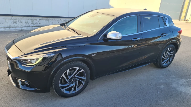 Infiniti Q30 SWISS-AWD, снимка 6 - Автомобили и джипове - 48431378