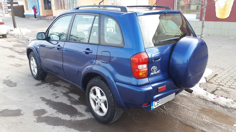 Toyota Rav4, снимка 3 - Автомобили и джипове - 49348370