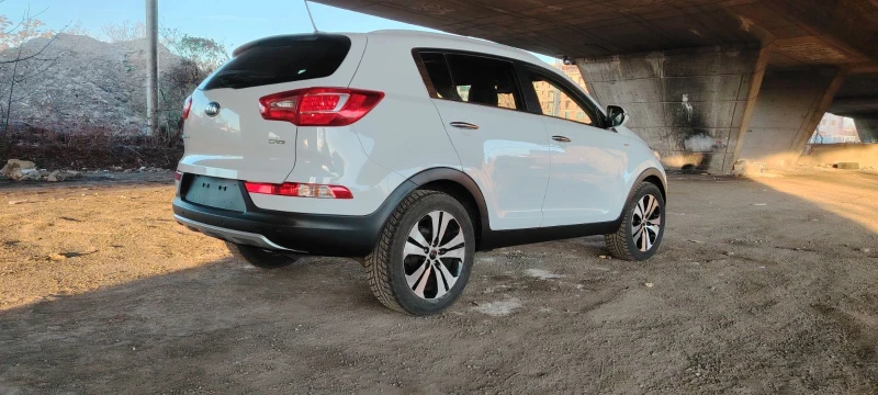 Kia Sportage 2.0CRDI 16V 184КС АВТОМАТ, снимка 5 - Автомобили и джипове - 52925205