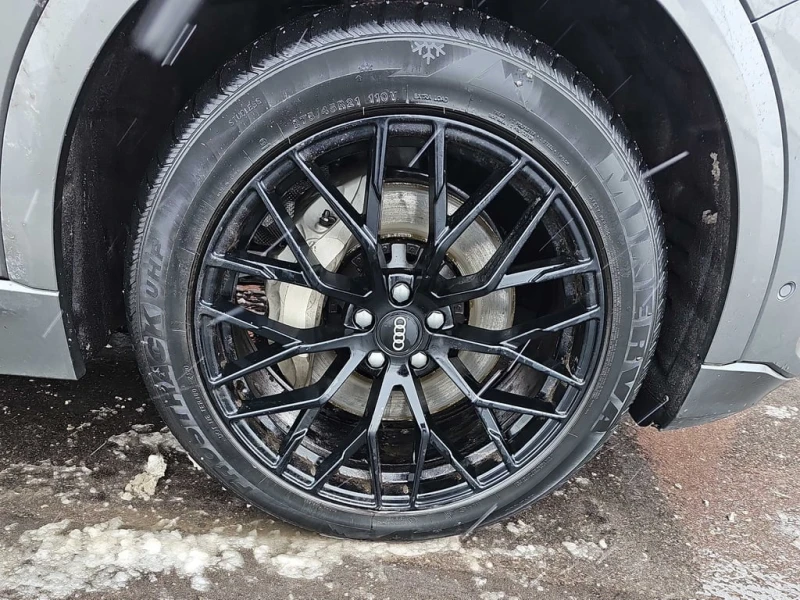 Audi Q8 Technik  CARFAX, снимка 7 - Автомобили и джипове - 53153165