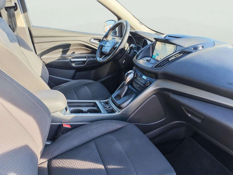 Ford Kuga 2.0 TDCi, снимка 10 - Автомобили и джипове - 53257866