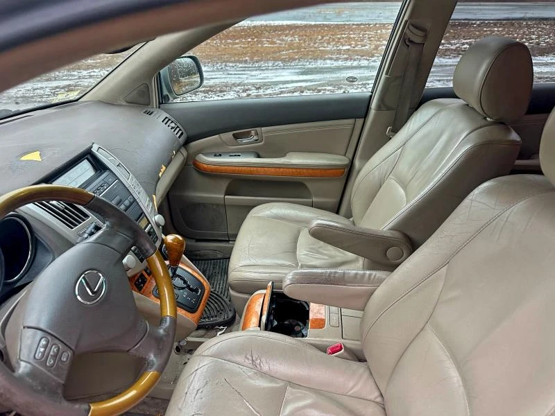 Lexus RX 3.3L 6 All wheel drive, снимка 9 - Автомобили и джипове - 53447597