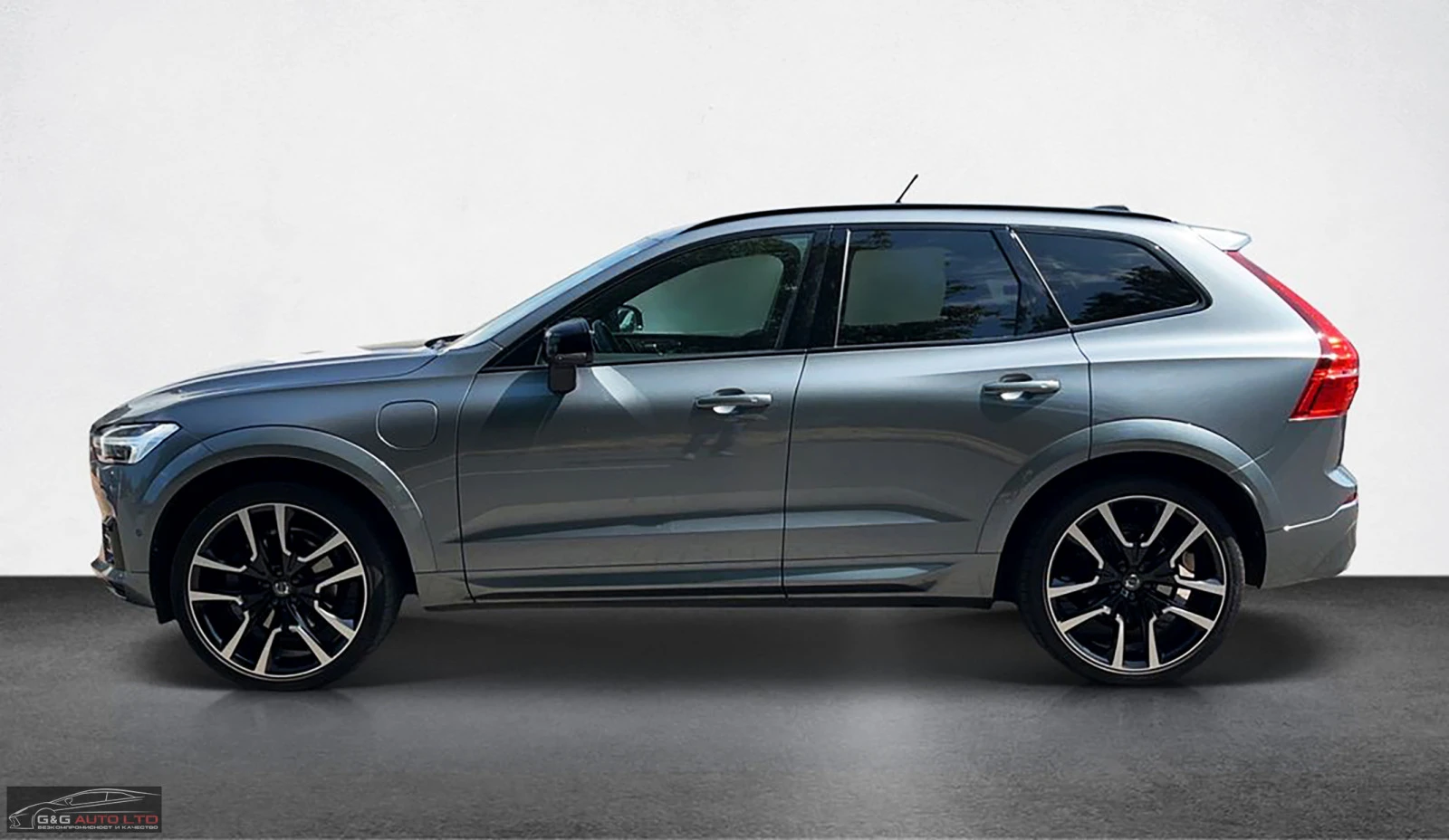 Volvo XC60 2.0 PLUG-IN 390HP/T8/AWD/R-DESIGN/HK/PANO/702 - изображение 3