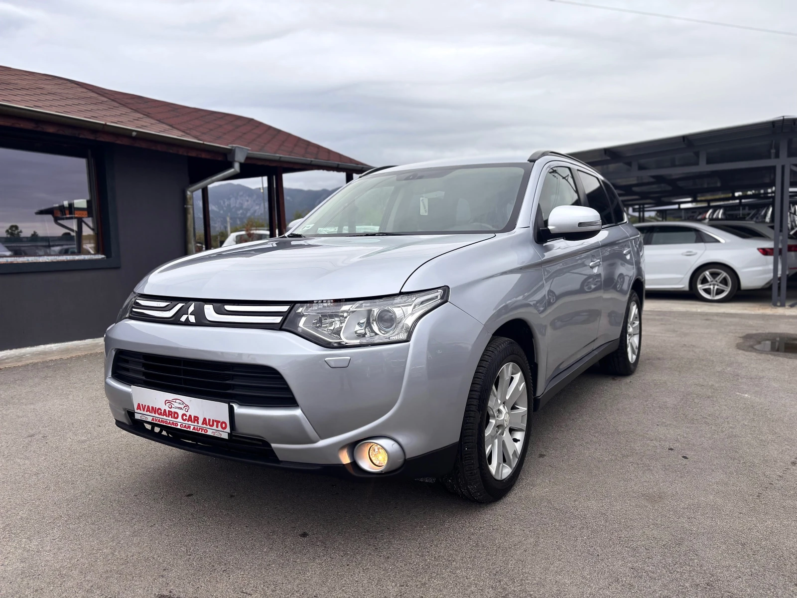 Mitsubishi Outlander  - изображение 3