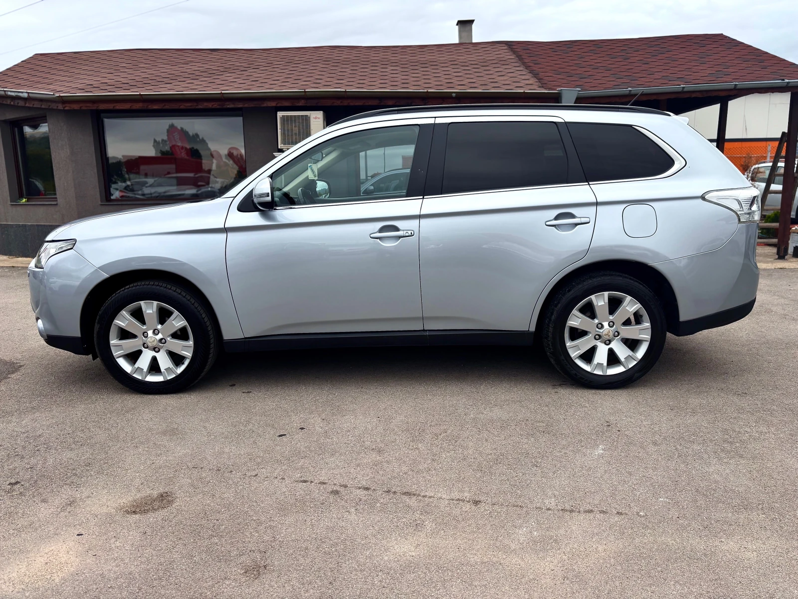Mitsubishi Outlander  - изображение 4