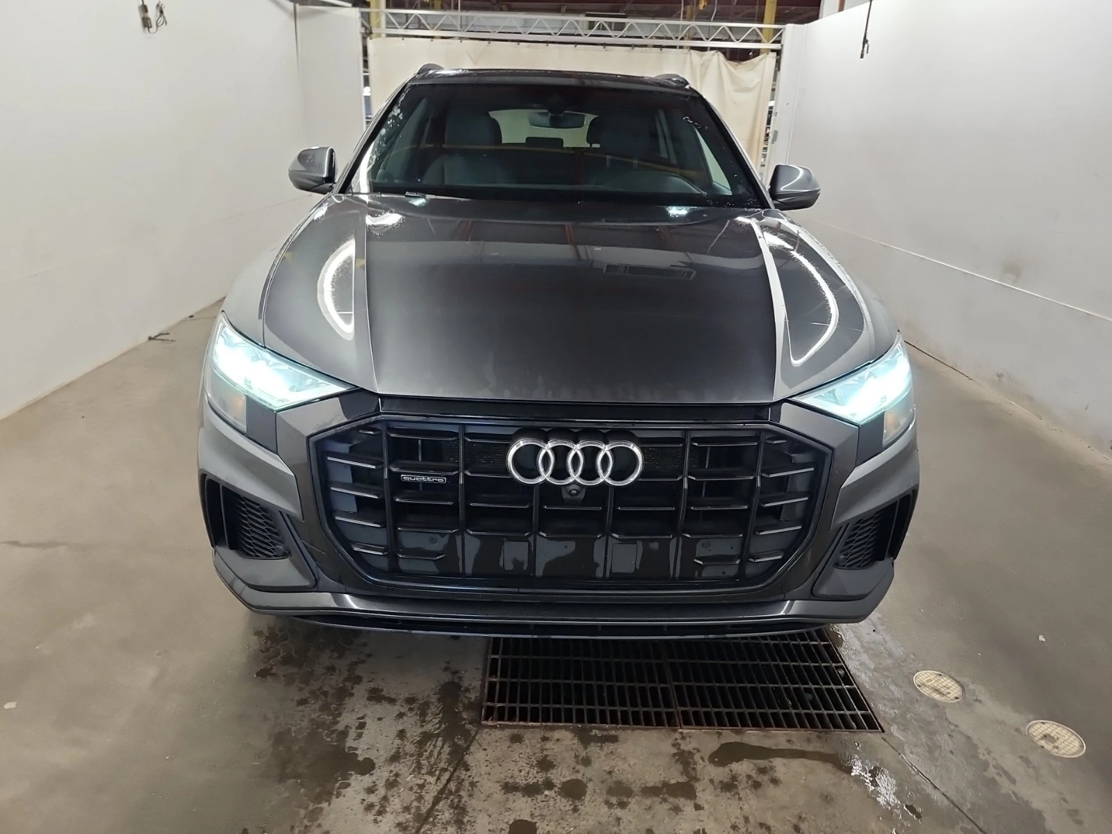 Audi Q8  CARFAX * ФИНАНСИРАНЕ - изображение 5