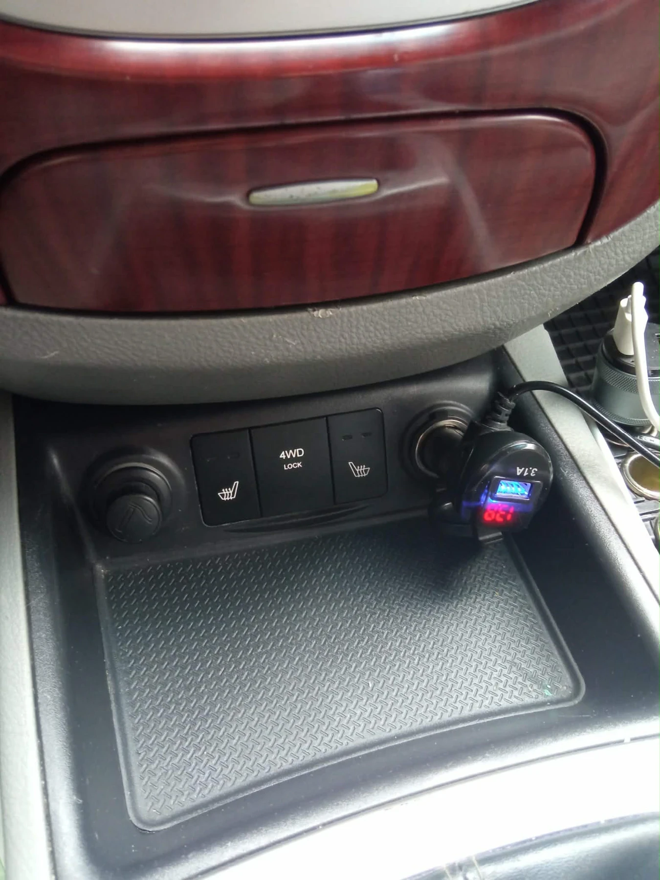 Hyundai Santa fe 2.2 CRDI, снимка 12 - Автомобили и джипове - 53954183