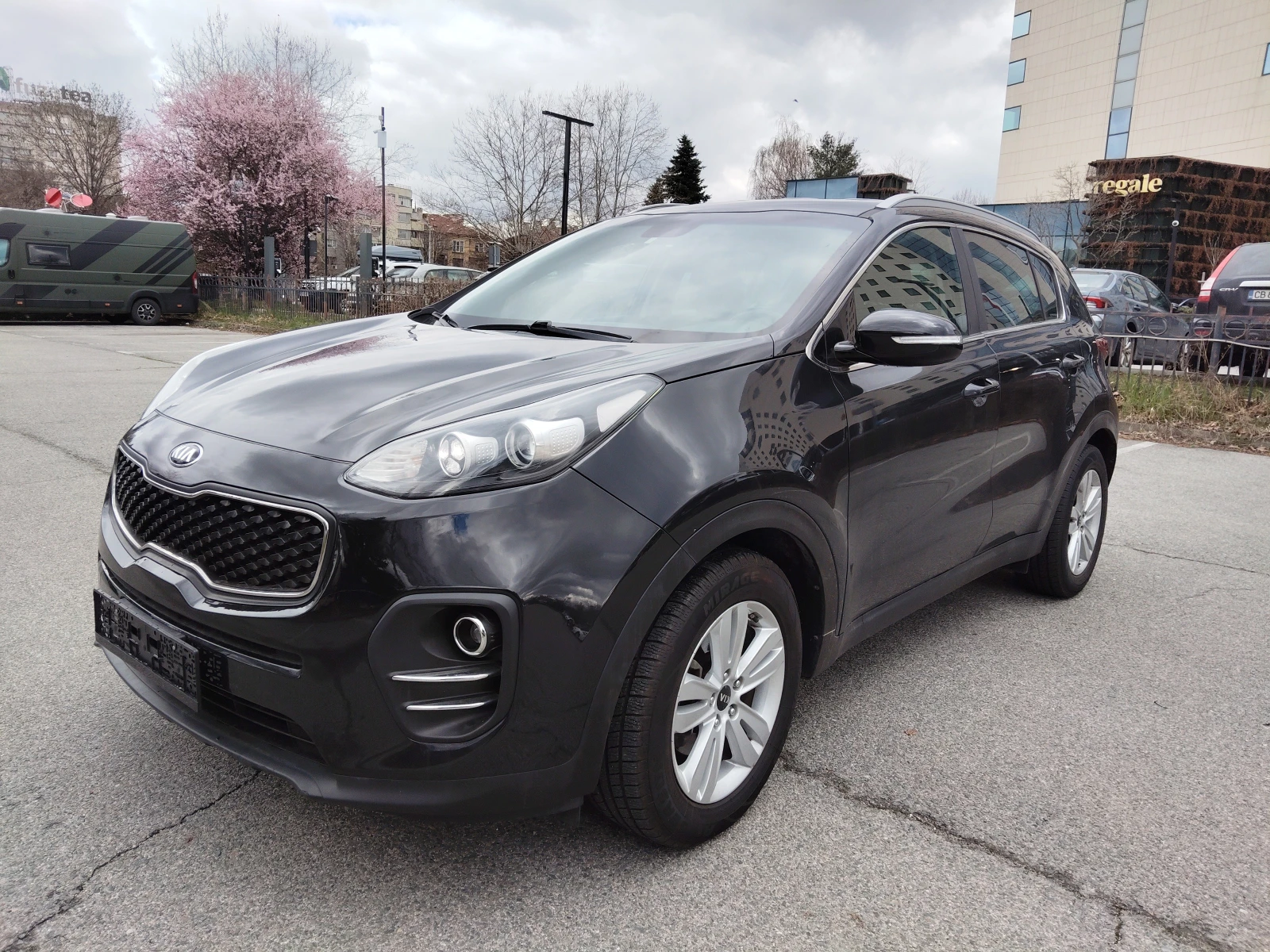 Kia Sportage 1, 7d 142ps AUTOMATIC, снимка 2 - Автомобили и джипове - 54082144