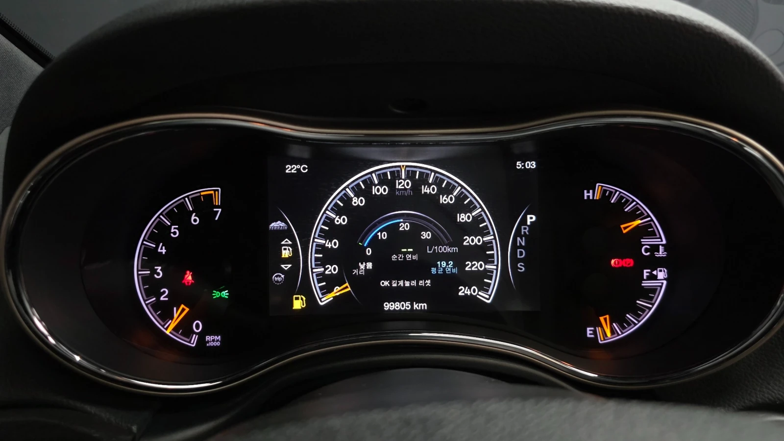 Jeep Grand cherokee 3.6 Overland WK2 , снимка 8 - Автомобили и джипове - 54697987