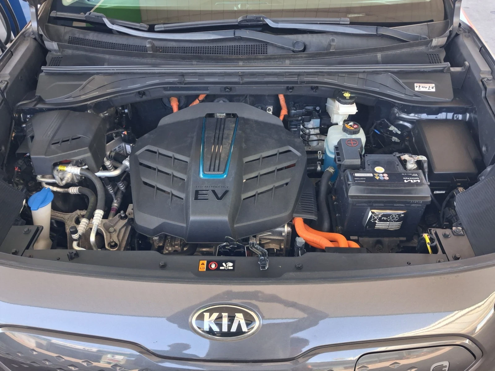 Kia Niro DYNAMICLINE 64KWH Full options термопомпа НАЛИЧЕН, снимка 15 - Автомобили и джипове - 55684221