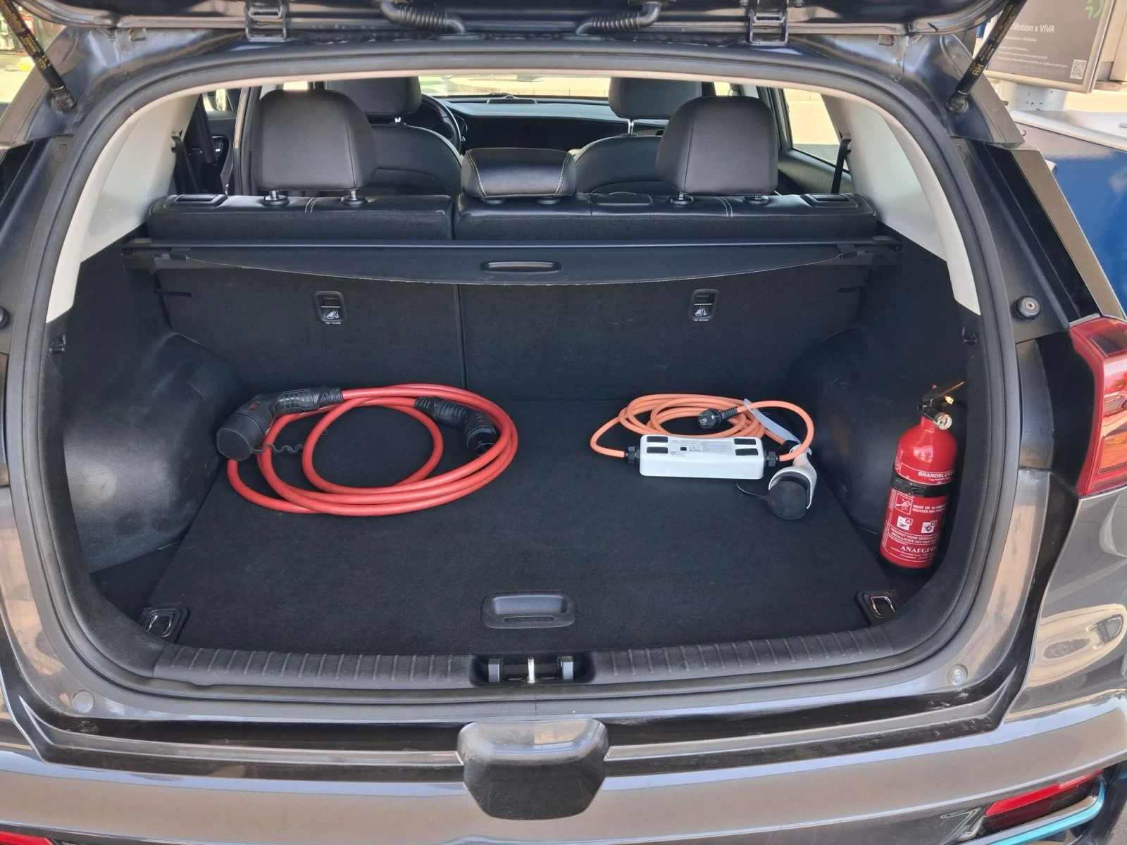 Kia Niro DYNAMICLINE 64KWH Full options термопомпа НАЛИЧЕН, снимка 12 - Автомобили и джипове - 55684221