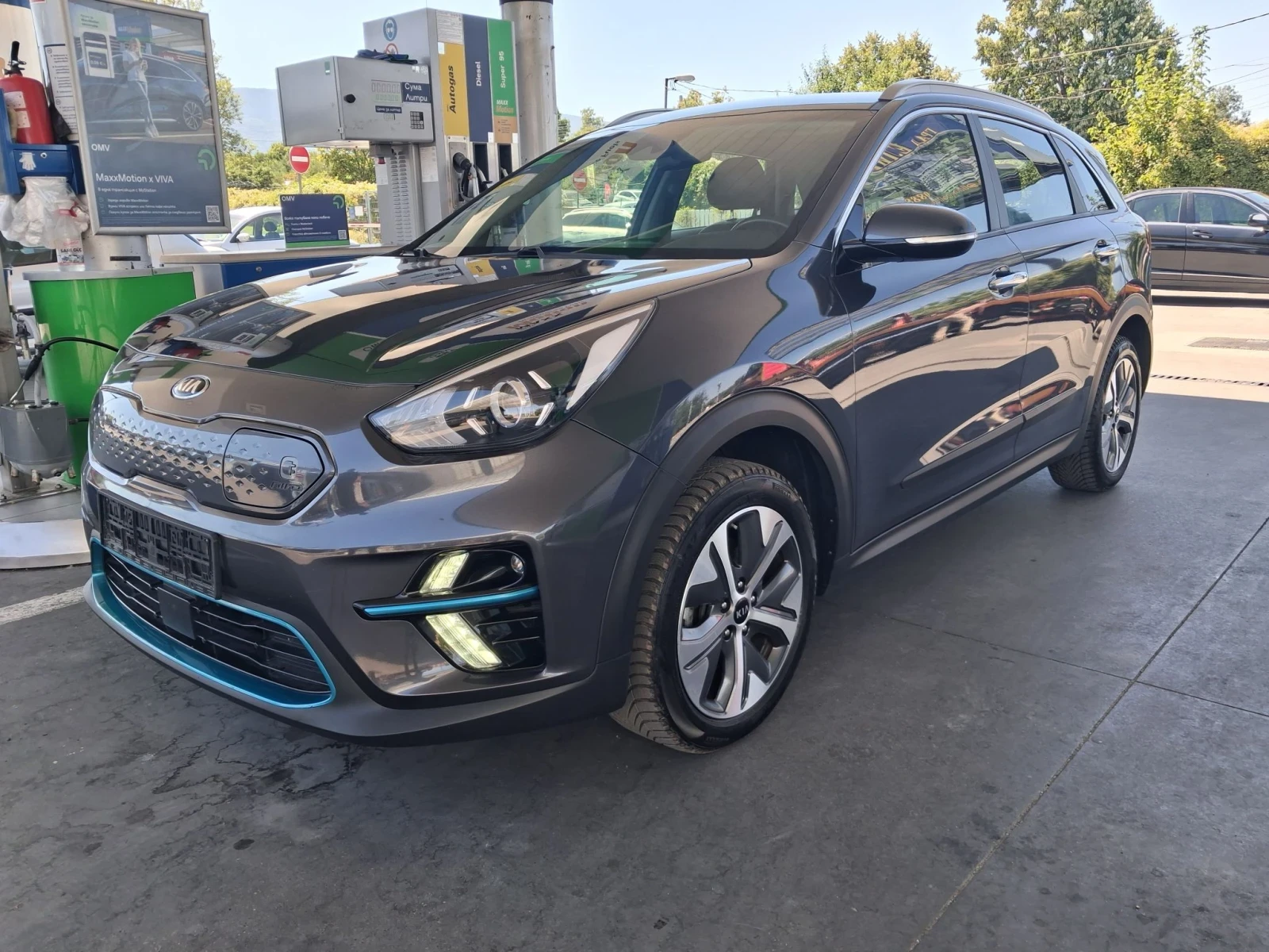 Kia Niro DYNAMICLINE 64KWH Full options термопомпа НАЛИЧЕН, снимка 2 - Автомобили и джипове - 55684221