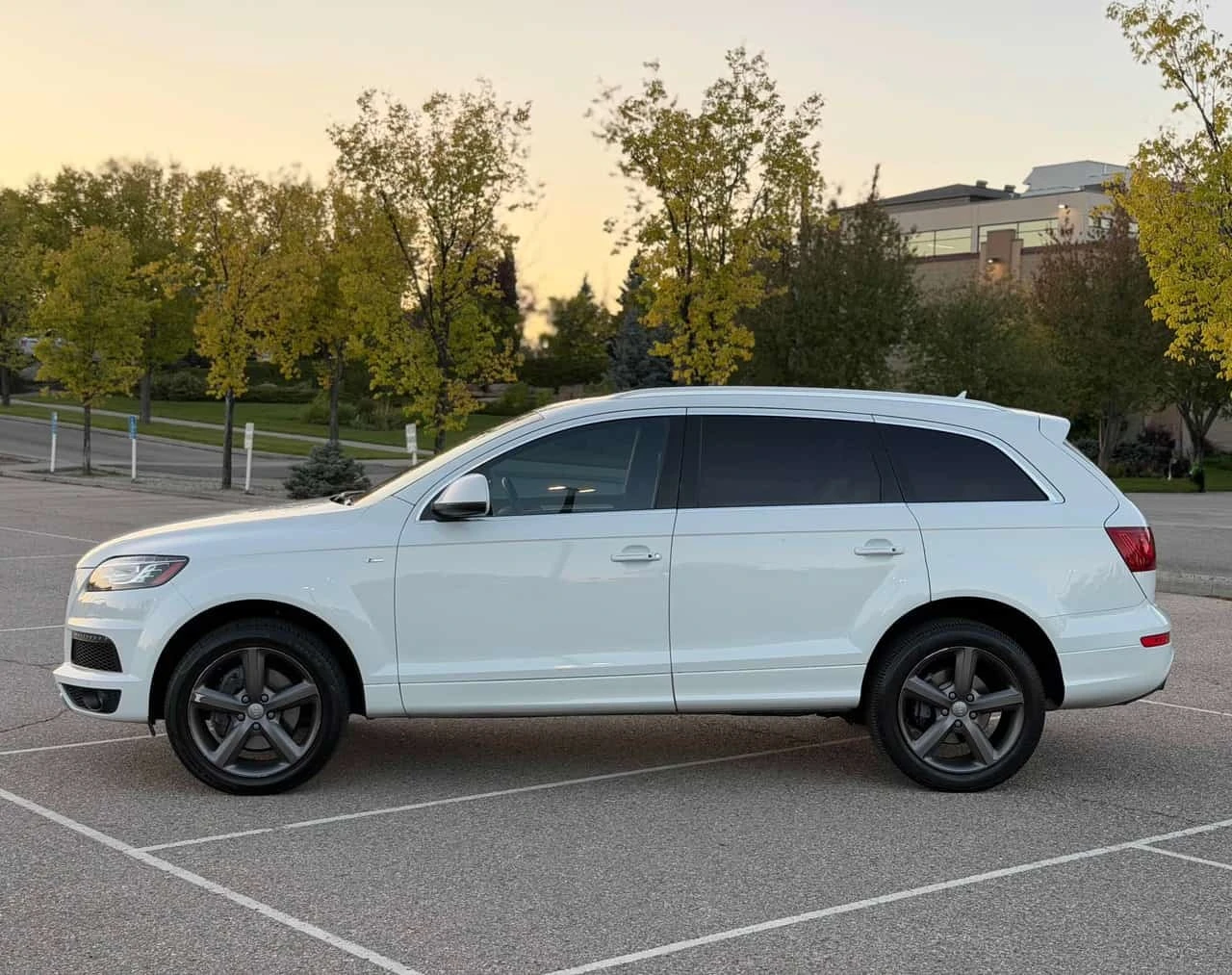 Audi Q7 * 3.0T VORSPRUNG EDITION* 3 КЛЮЧА * ПАНОРАМА * , снимка 6 - Автомобили и джипове - 56339251