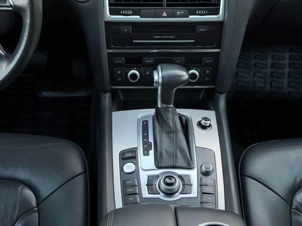 Audi Q7 * 3.0T VORSPRUNG EDITION* 3 КЛЮЧА * ПАНОРАМА * , снимка 12 - Автомобили и джипове - 56339251