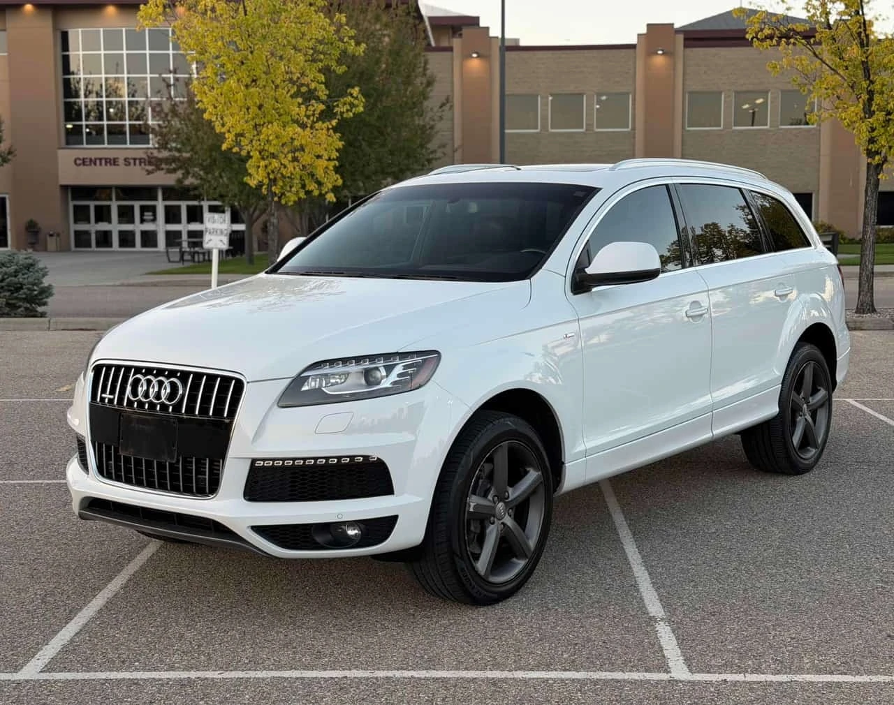Audi Q7 * 3.0T VORSPRUNG EDITION* 3 КЛЮЧА * ПАНОРАМА * , снимка 4 - Автомобили и джипове - 56339251