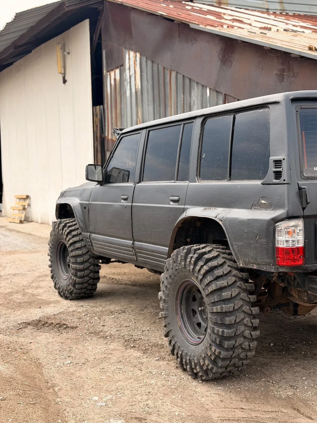Nissan Patrol, снимка 6 - Автомобили и джипове - 56588995