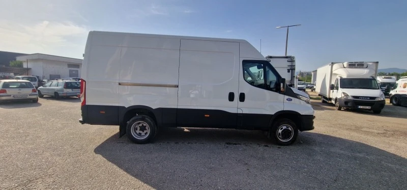 Iveco Daily, снимка 2 - Бусове и автобуси - 47639723