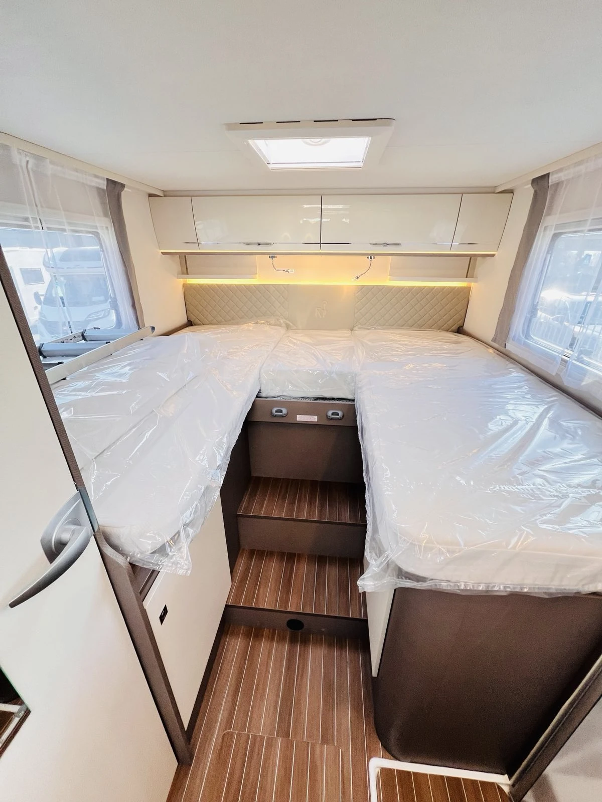 ������ HYMER / ERIBA Etrusco  T 7400 SB Type X | Mobile.bg � ����������� 14