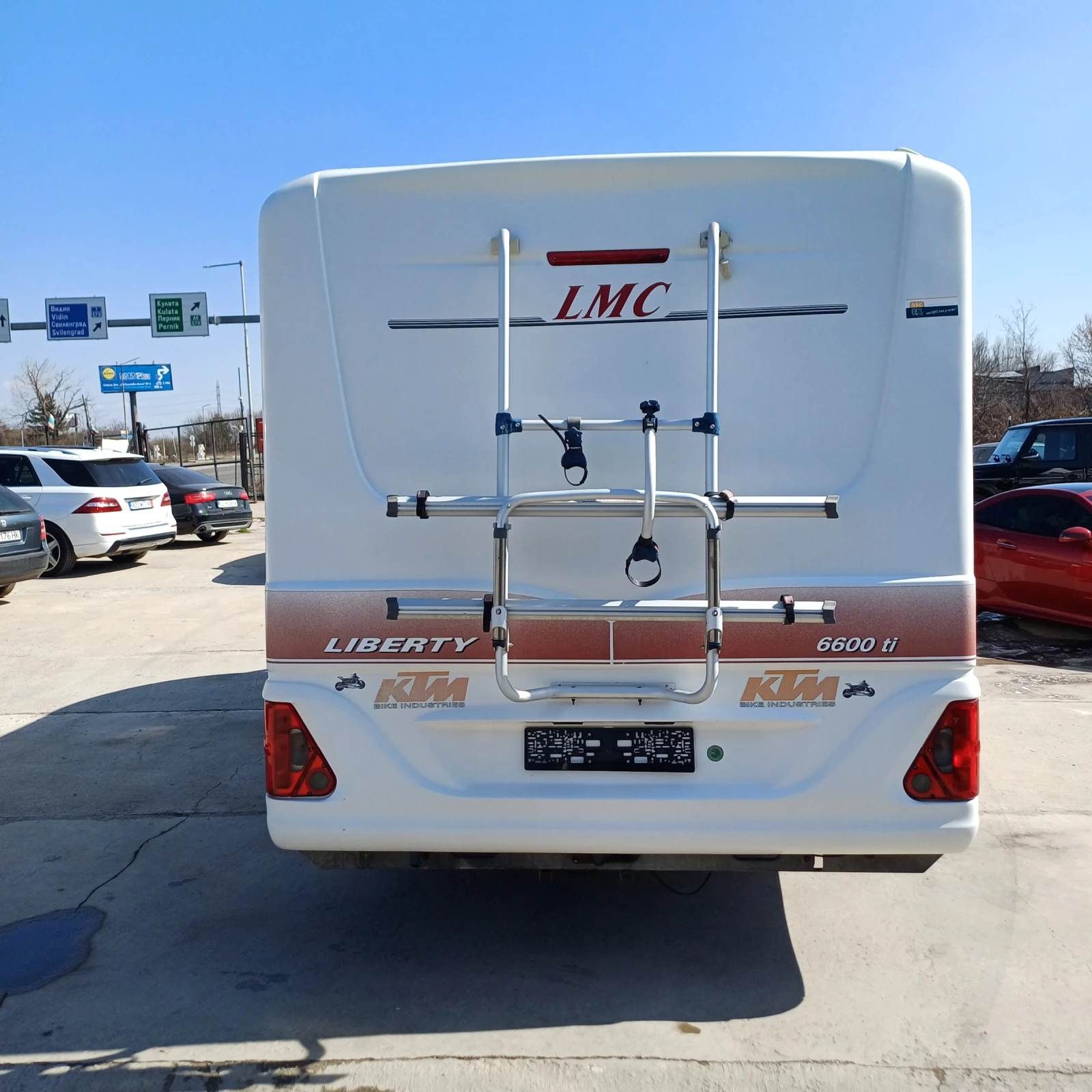 Кемпер LMC Автоматик , снимка 6 - Каравани и кемпери - 53848291