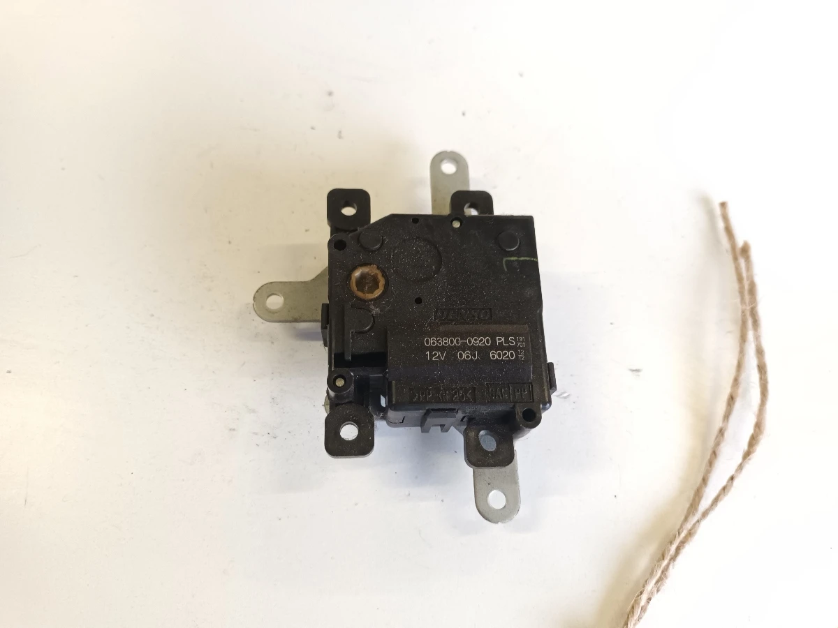 ел клапа,моторче 3 парно Тойота Рав 4 2.2 д кат бл