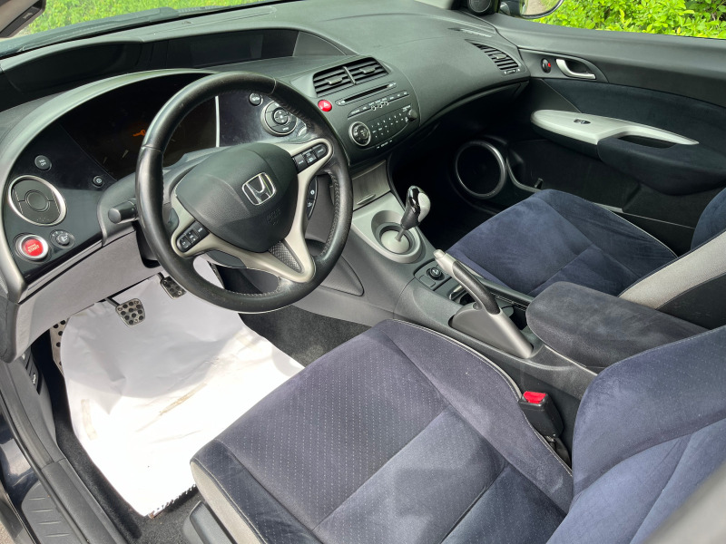 Honda Civic 2.2CTDi, снимка 7 - Автомобили и джипове - 45623568