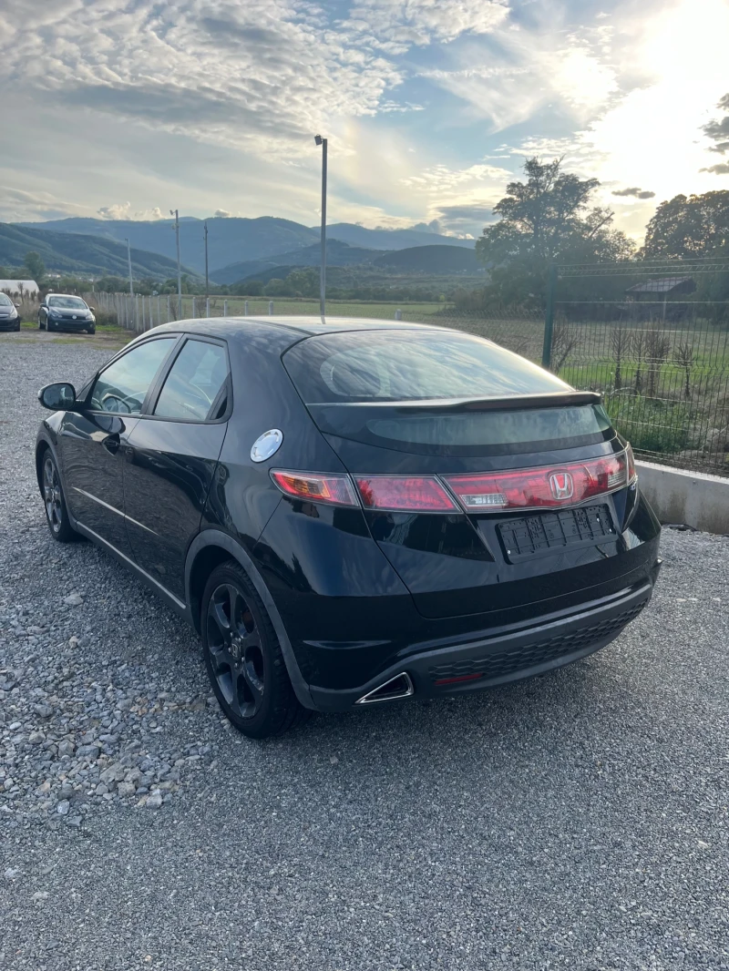 Honda Civic 2.2CTDi, снимка 4 - Автомобили и джипове - 46553925