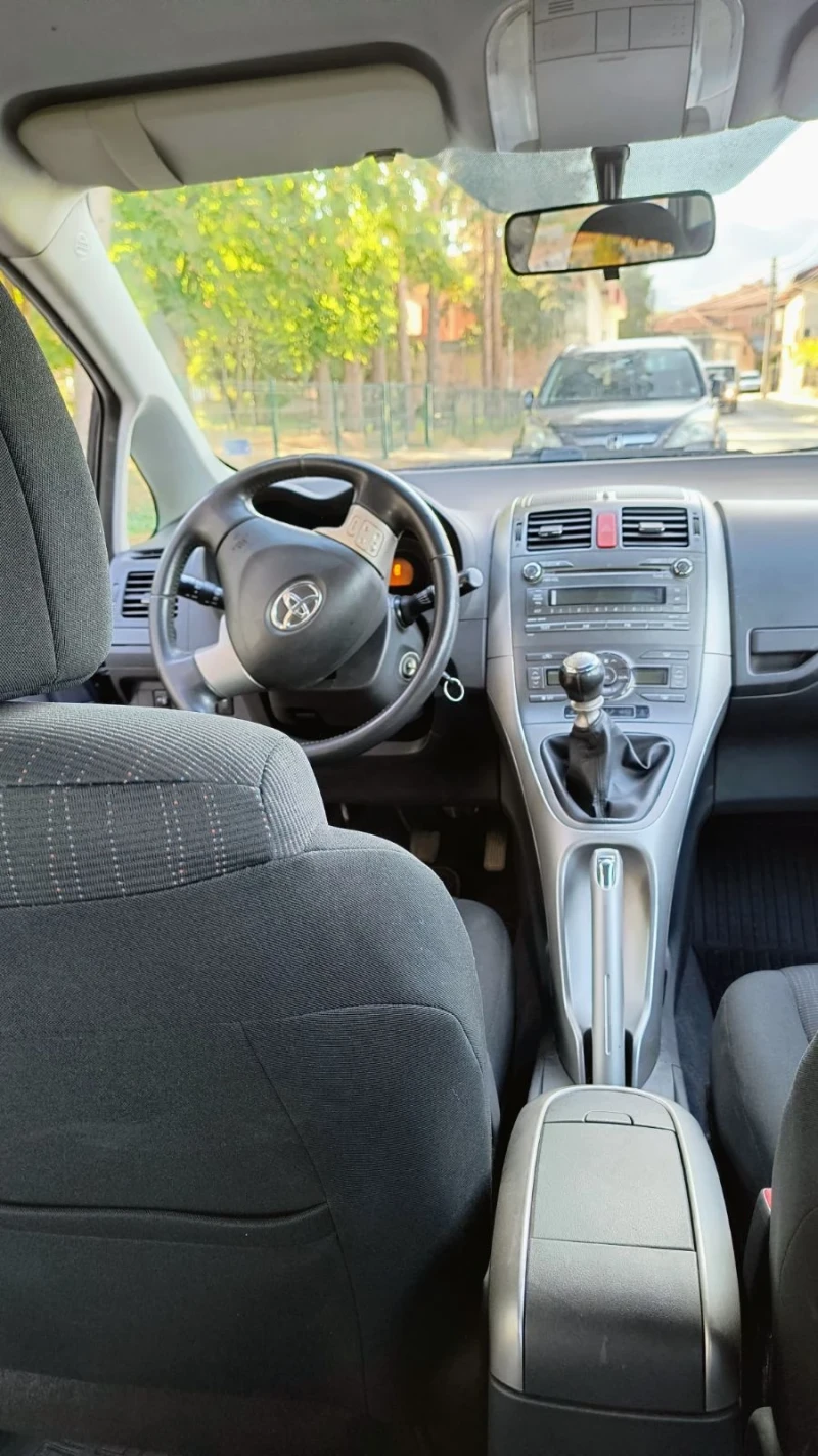 Toyota Auris, снимка 4 - Автомобили и джипове - 47457646