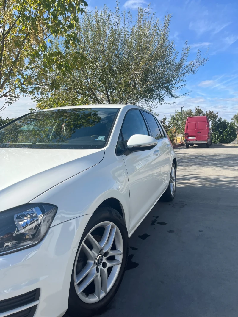 VW Golf 1.6 TDI, снимка 2 - Автомобили и джипове - 47623500